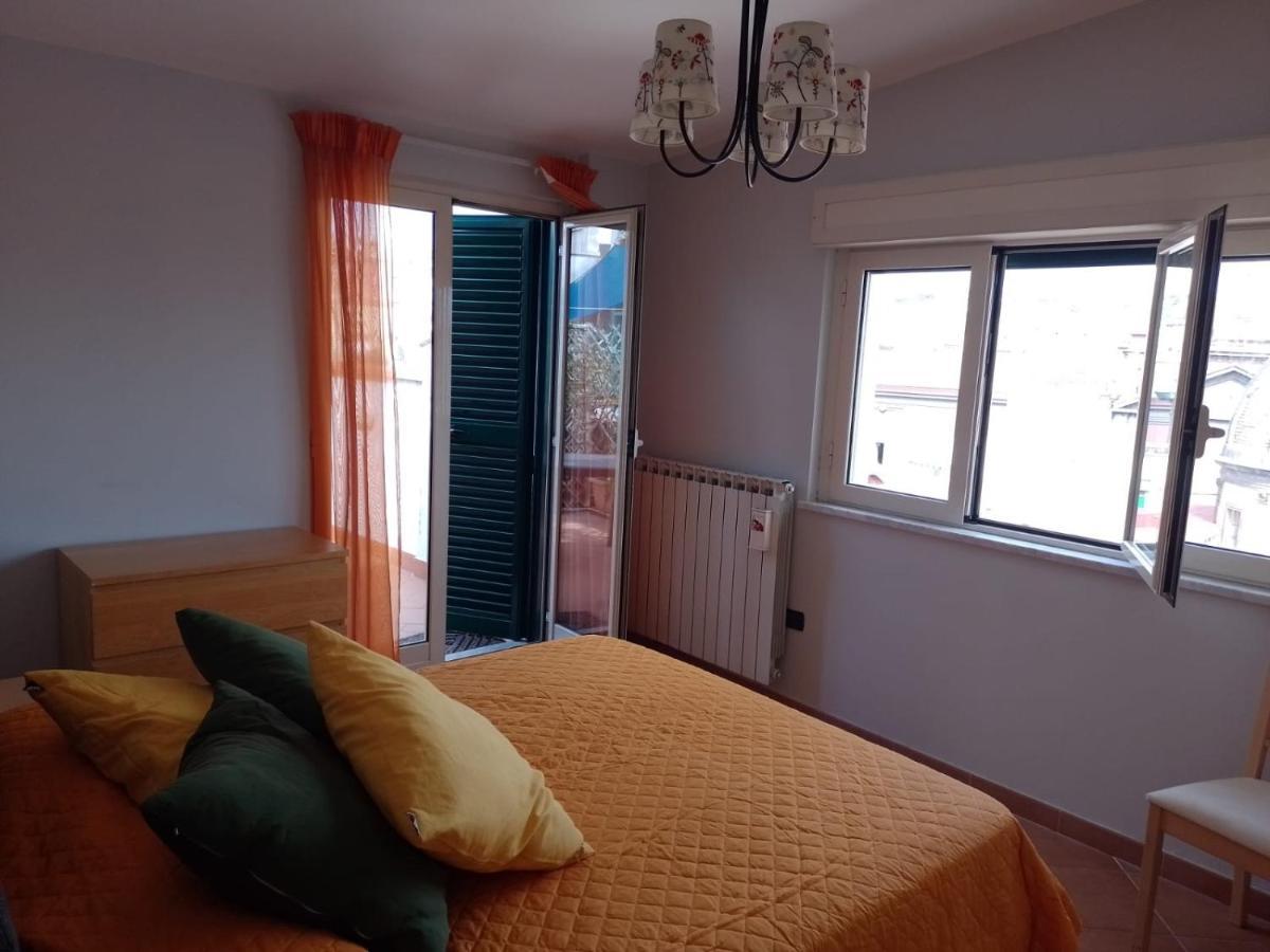 Uno Sguardo Sui Tetti Apartment Naples Luaran gambar