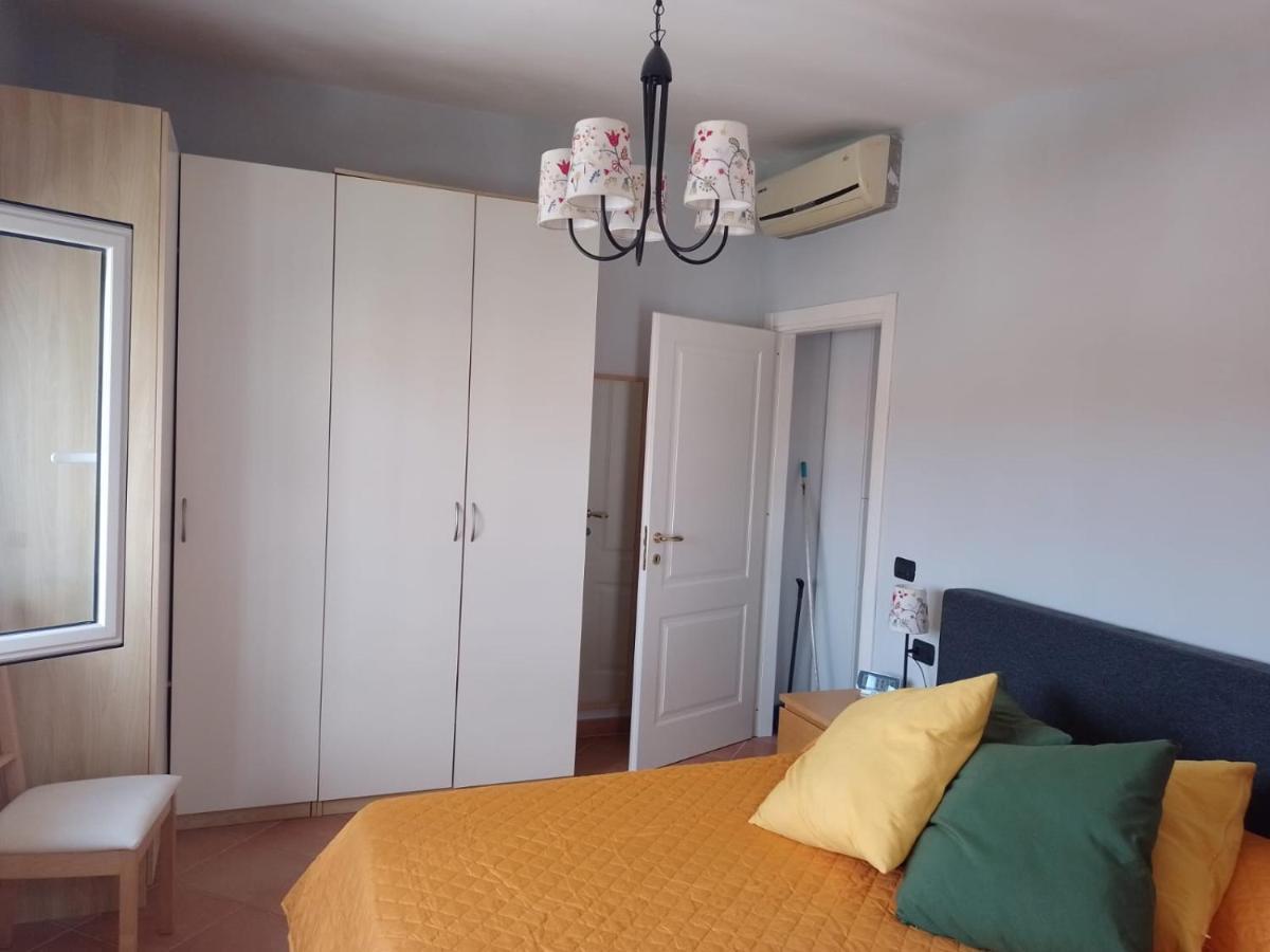 Uno Sguardo Sui Tetti Apartment Naples Luaran gambar